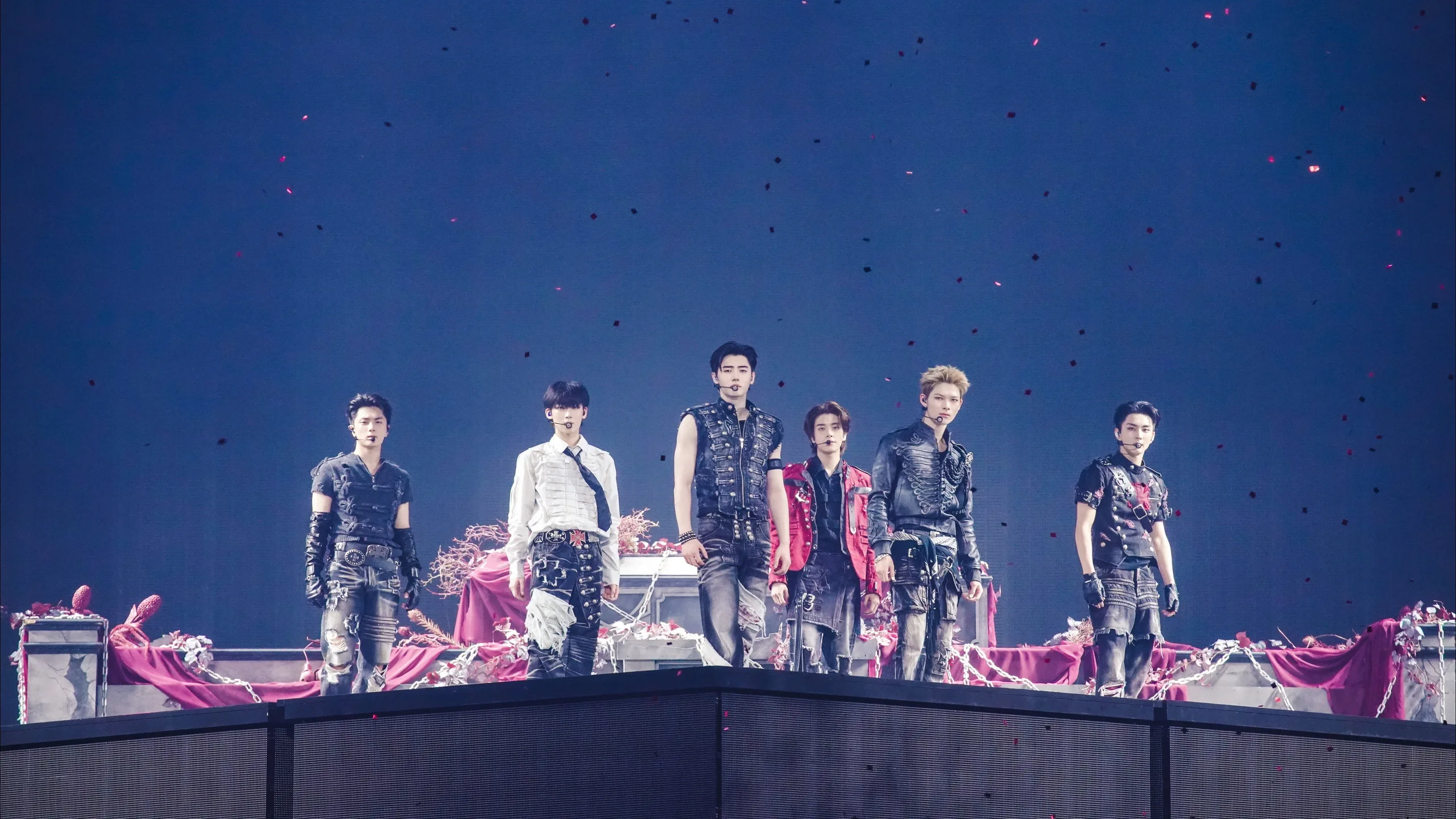 ENHYPEN WORLD TOUR 'BLOOD SAGA'